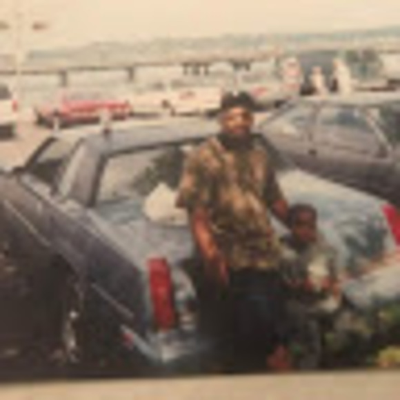 Profile Picture of Beats by Brelliono (@jbrel13) on Poshmark