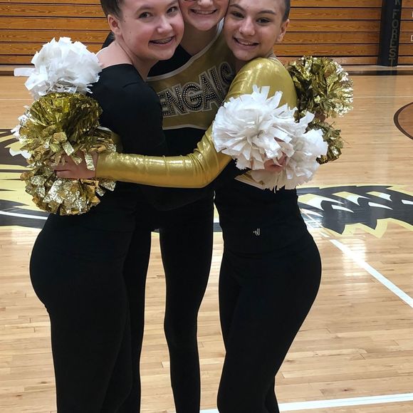 Profile Picture of Allison Reif (@alliireiff) on Poshmark