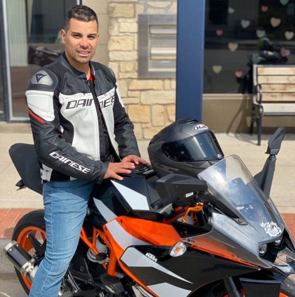 Profile Picture of Diego Alejandro (@chiguiddy) on Poshmark