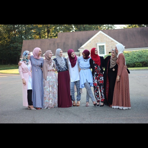 Yasmeen Abbassi - Poshmark Profile Picture of Yasmeen Abbassi (@yasmeenabbassi8) on Poshmark