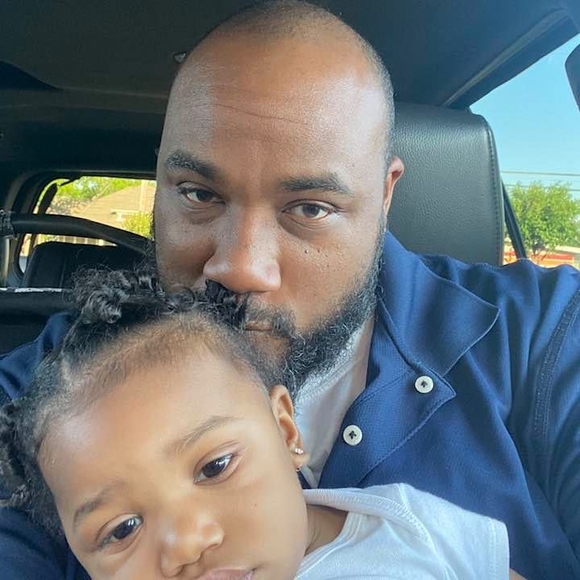 Profile Picture of Eric Barber (@ericbarber499) on Poshmark