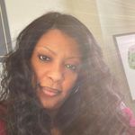 Profile Picture of Yolanda Wade (@yolandasellsrealestate_) on Instagram