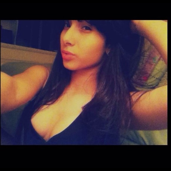 Profile Picture of Jazmin Espinal (@laflormaslinda) on Poshmark