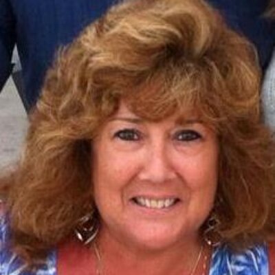 Profile Picture of Linda Small (@LPGALin) on Twitter