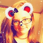 Profile Picture of Bianca Lewis (@depressing_cherry_14) on Instagram