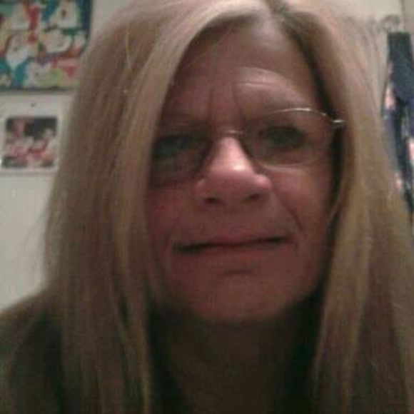 Profile Picture of Bonnie Columbro (@bonniecolumbro) on Poshmark