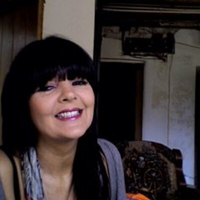 Profile Picture of Janette Lewis (@net_janette) on Twitter