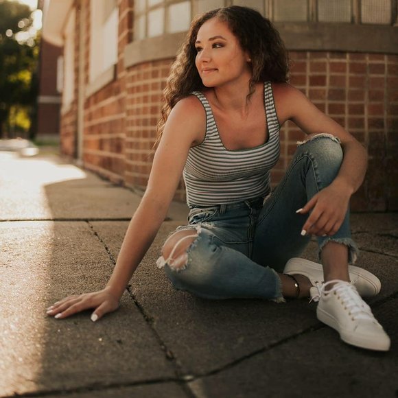 Profile Picture of Samantha Garcia (@littlebear571) on Poshmark
