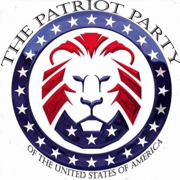 Profile Picture of Lynn Scott (@glenscott24) on Poshmark