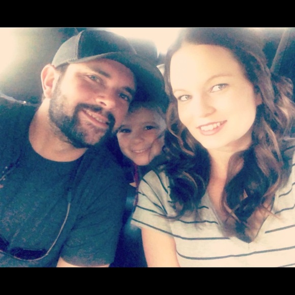 Profile Picture of Kelsey Bogden (@kelsey_golish16) on Poshmark