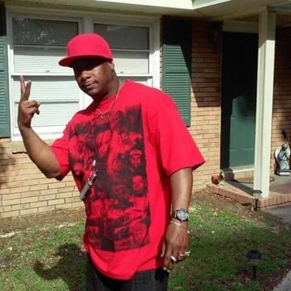 Profile Picture of Kelvin Solomon (@kelvinsolomon) on Poshmark