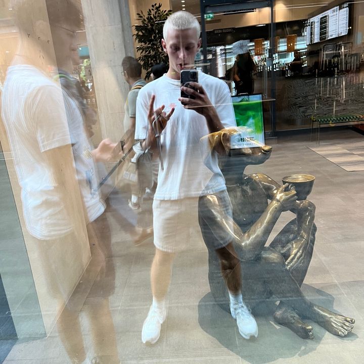 Profile Picture of alex (@a.l.p.a.l) on Tiktok
