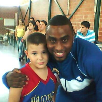 Profile Picture of Aaron Guzman (@aaronguzman14) on Twitter