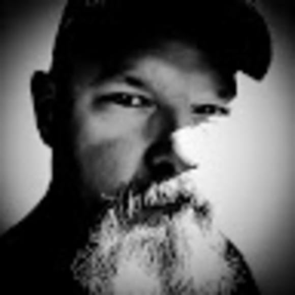 Profile Picture of Guy Brown (@mrguybrown1) on Poshmark