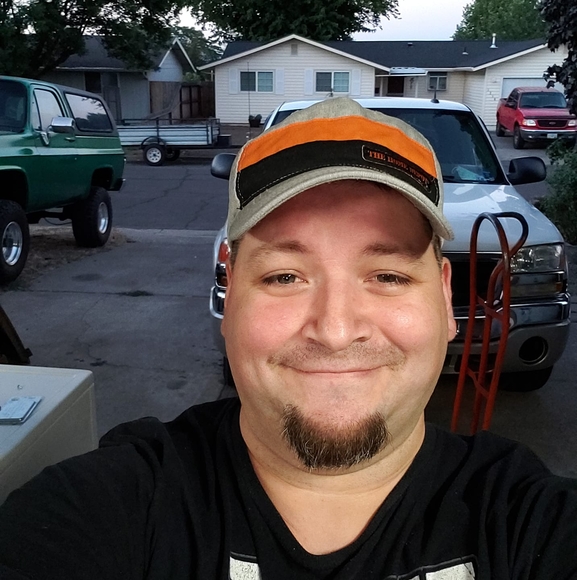 Profile Picture of Ronnie Hammond (@rhammond79) on Poshmark