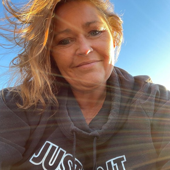 Profile Picture of Tonya Staggs (@tls910) on Poshmark