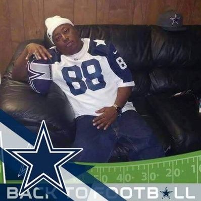 Profile Picture of Andre Archie (@dredollarz24) on Twitter