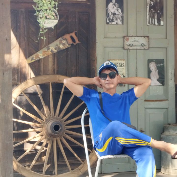 Profile Picture of pearl lay (@pearl.lay3) on Tiktok