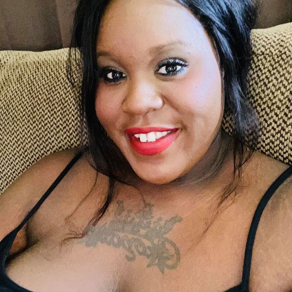Profile Picture of Shannon Battee (@sbattee26) on Poshmark