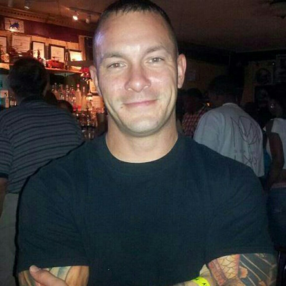 Profile Picture of Sweesy Drake (@sweesy) on Poshmark