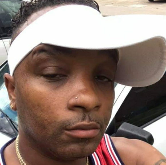 Profile Picture of Robert Coleman (@robertcolema627) on Poshmark