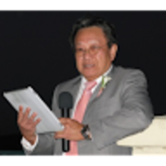 Profile Picture of Chris Tan (@christan588) on Poshmark