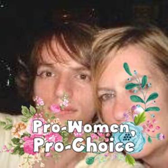 Profile Picture of Annette Davey (@nettsd) on Poshmark