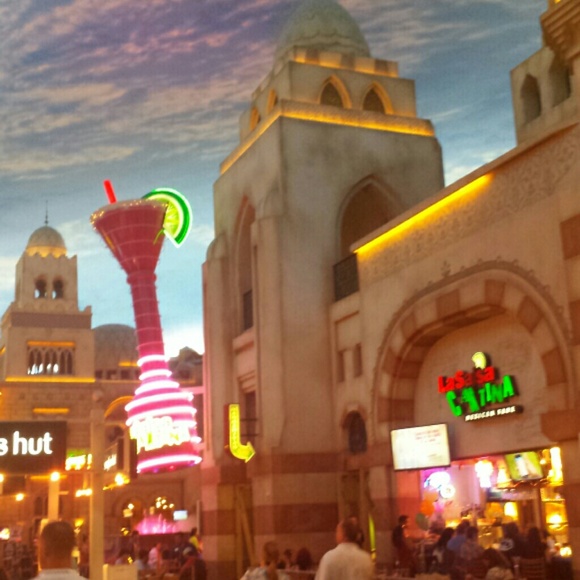 Profile Picture of Tara Hise (@tlhise98) on Poshmark