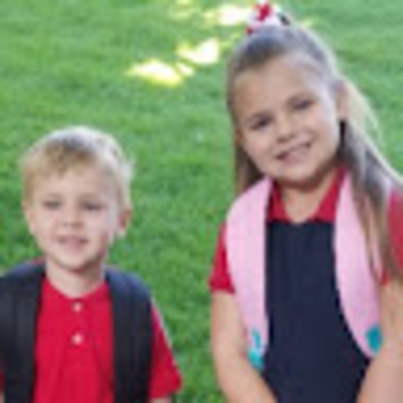 Profile Picture of Pam Hunter (@63phunter) on Poshmark