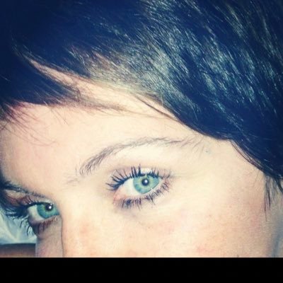 Profile Photo of Laura Thompson (@LaurasGreenEyes) on Twitter