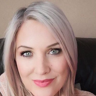 Profile Picture of Karen Cooley (@karenc25033) on Twitter