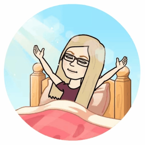 Alyssa Krepela - Poshmark Profile Picture of Alyssa Krepela (@akrepela) on Poshmark