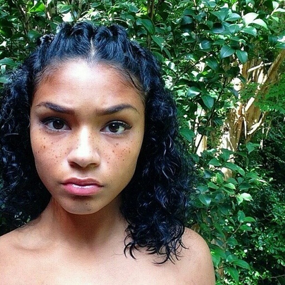 Profile Picture of Jordyn Freeman (@lovejordyn) on Poshmark