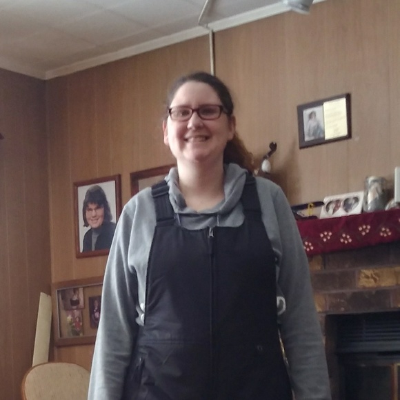 Melissa Girsch - Poshmark Profile Picture of Melissa Girsch (@missyg87) on Poshmark