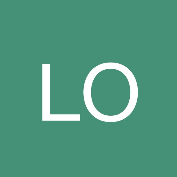 Profile Picture of Lucy Oram (@lucyoram) on Poshmark
