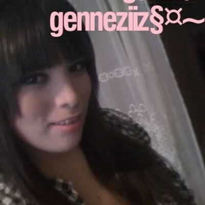 Profile Picture of Anna Génesis Borrego (@AnnaBorrego12) on Twitter