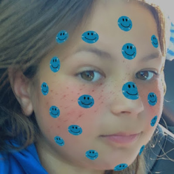 Profile Picture of Olivia Allard (@allardolivia2) on Poshmark