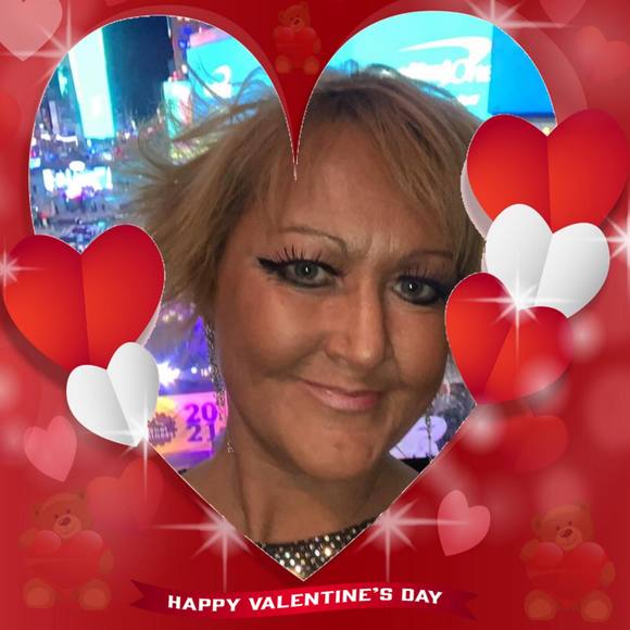 Profile Picture of Sherri Aggen (@enougf) on Poshmark