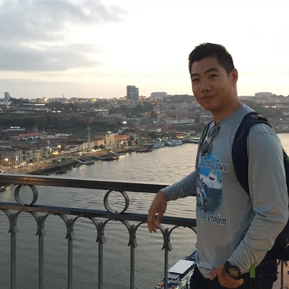 Profile Picture of Kevin Yu (@kevin_yu) on Poshmark