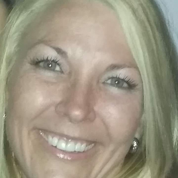 Profile Picture of Missy Hayburn (@missyhayburn) on Poshmark