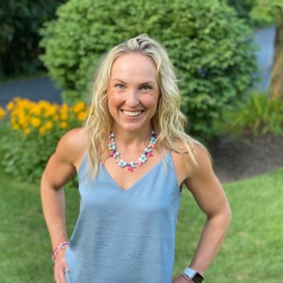 Profile Picture of Amanda Perry (@amandamaryperry) on Twitter