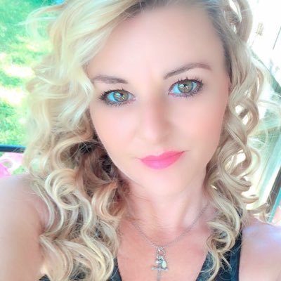 Profile Picture of Buffy Quinn (@BuffyQuinn21) on Twitter