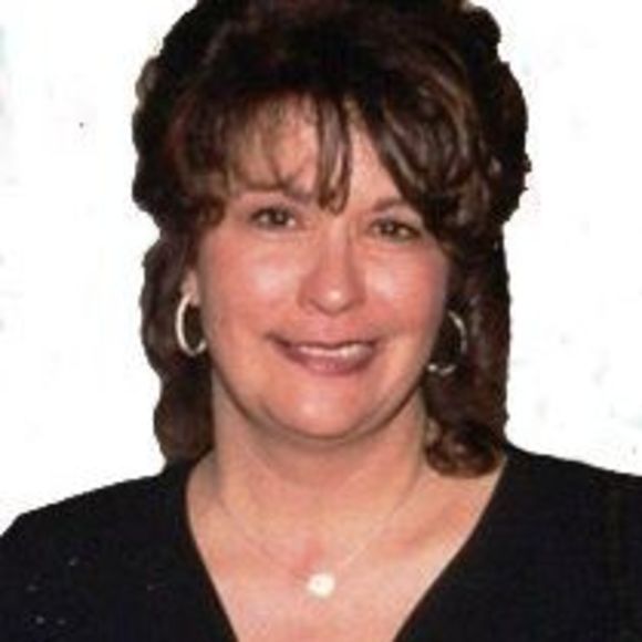 Profile Picture of Carol Dechiro (@interiorsbyc) on Poshmark