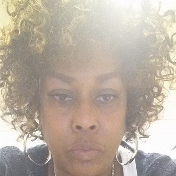 Profile Picture of Boni Stuart (@bonistuart) on Poshmark