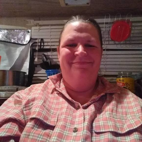 Profile Picture of Krystal Clark (@krystalclark741) on Poshmark