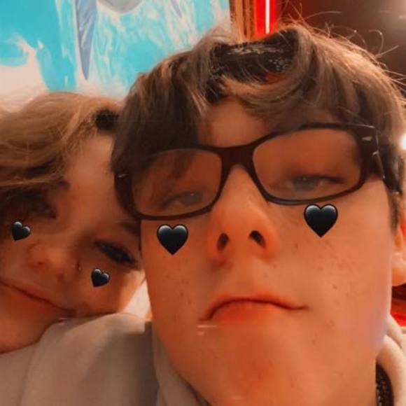 Profile Picture of Andrew Fellers (@andrewfellers) on Poshmark