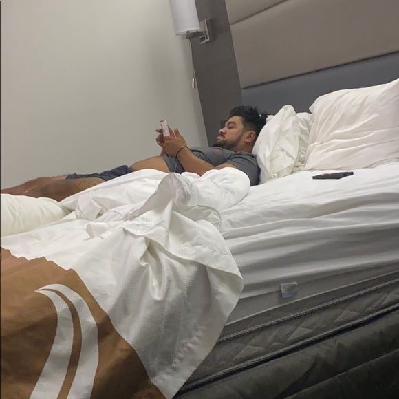 Profile Picture of Alejandro Reyna (@alex19964) on Poshmark