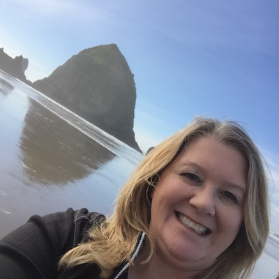 Profile Picture of Lori Reznick (@TravelinThrough) on Twitter