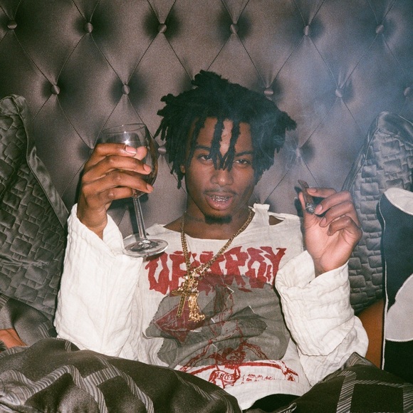 Profile Picture of Michael Breeden (@shelovesmichael) on Poshmark