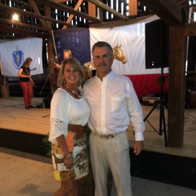 Profile Picture of Lori Cooper Saunders (@GtowngirLori) on Twitter